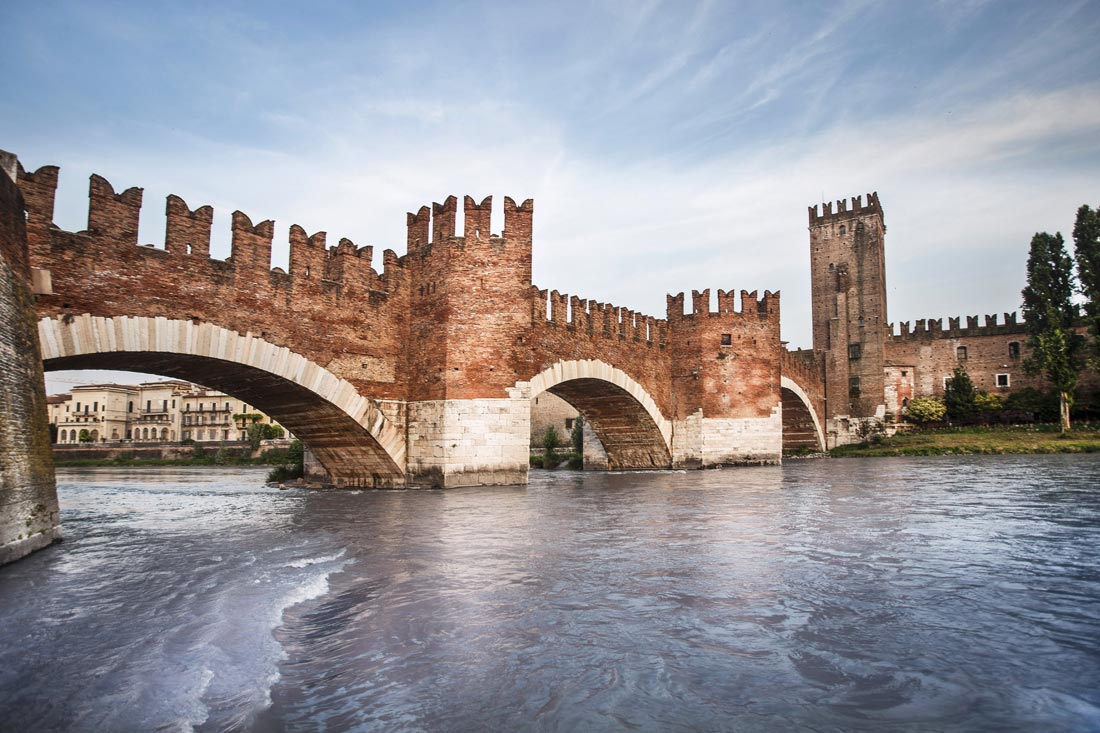 Ponte castel vecchio pieno centro a Verona